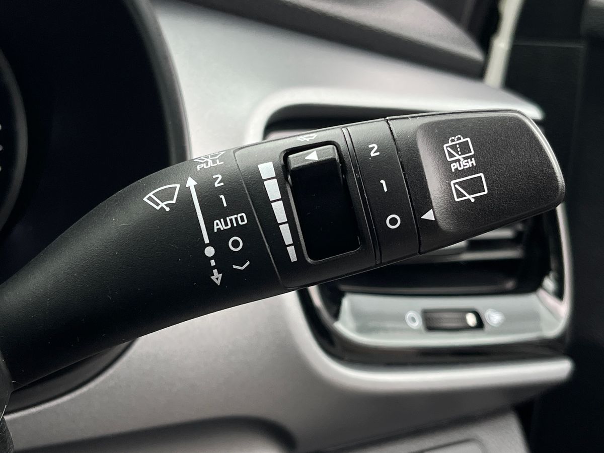 Used Kia Stonic 2020 for sale - 75904031: Photo 40