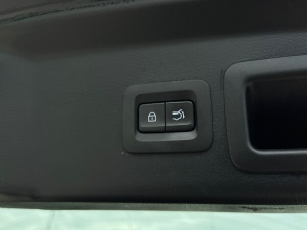 Used Mazda CX-30 2023 for sale - 76288053: Photo 22