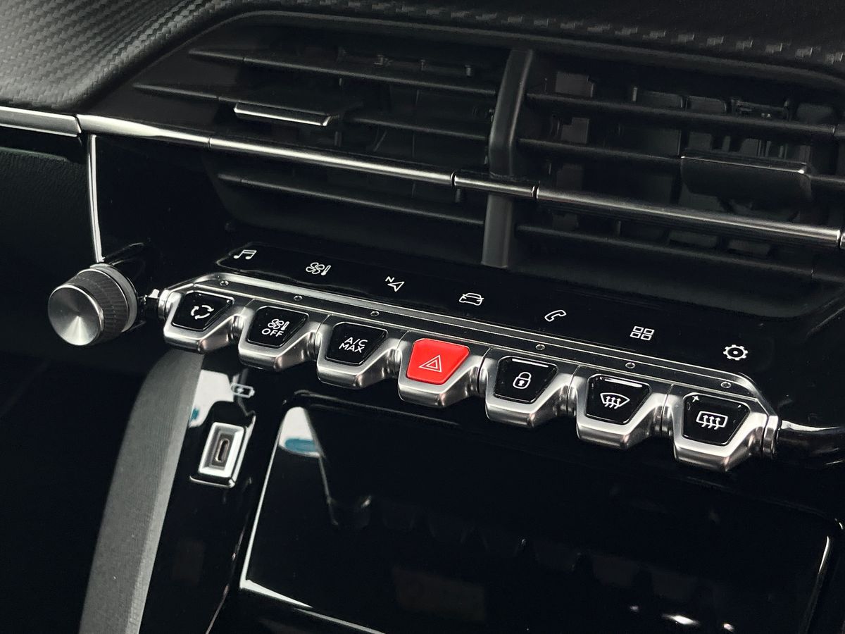 Used Peugeot 208 2022 for sale - 76090173: Photo 12