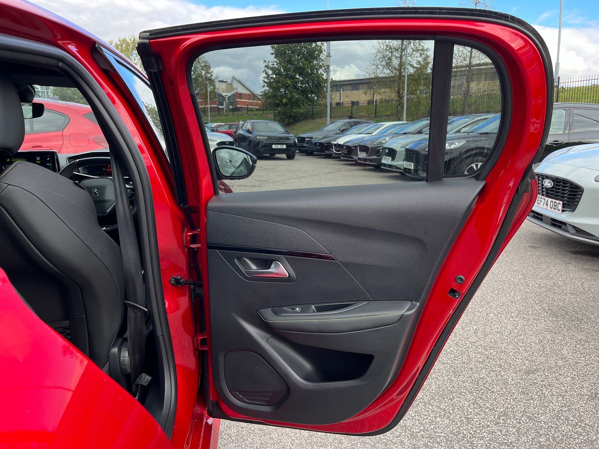 Used Peugeot 208 2022 for sale - 76090173: Photo 30