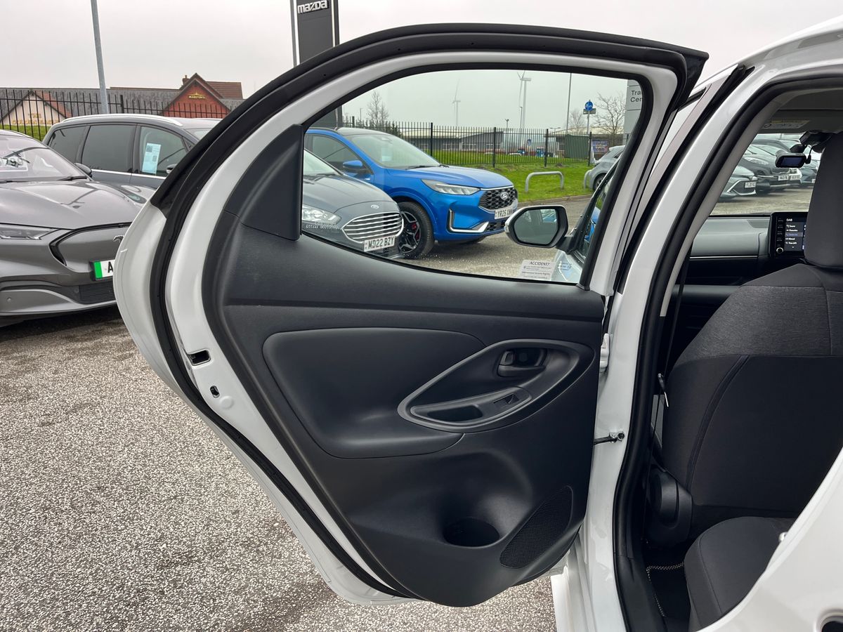 Used Mazda Mazda2 HYBRID 2023 for sale - 77432213: Photo 30