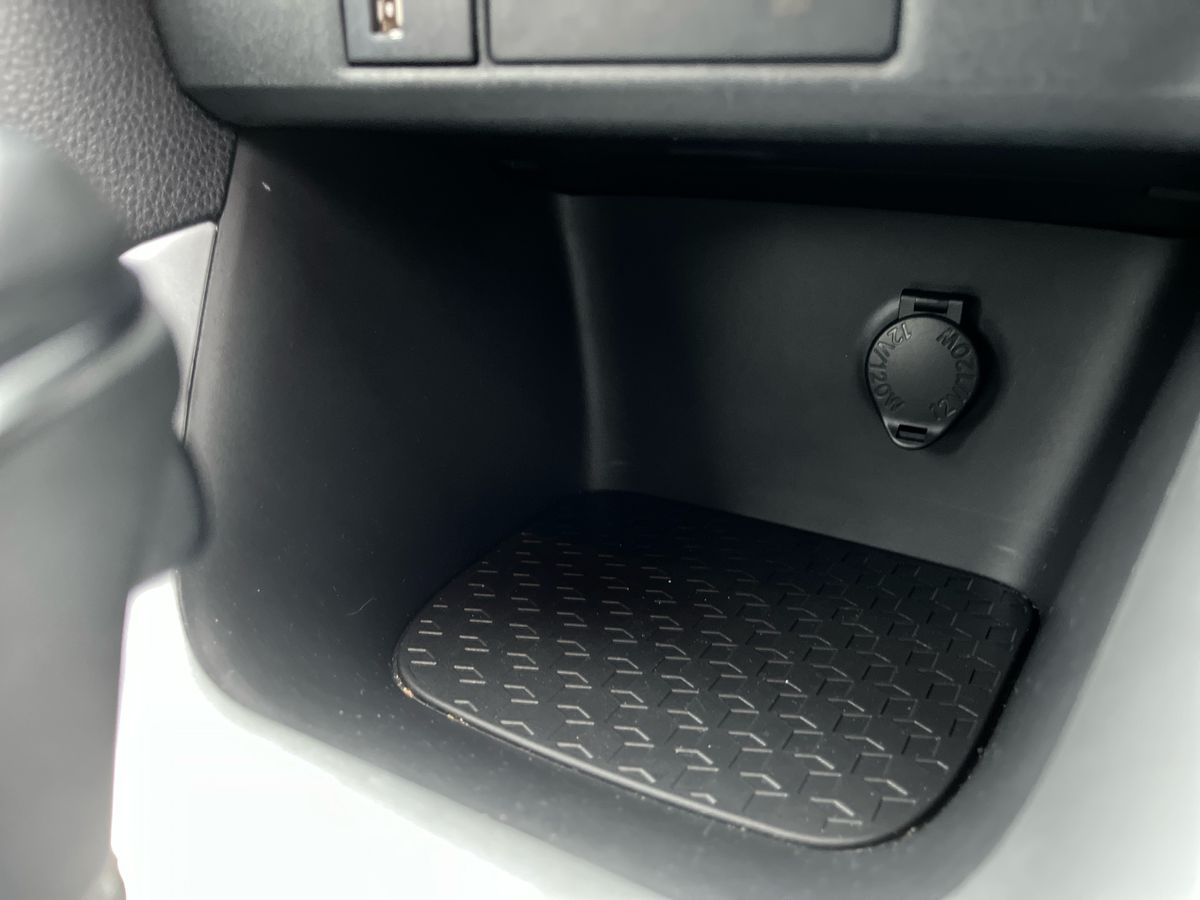 Used Mazda Mazda2 HYBRID 2023 for sale - 77432213: Photo 37