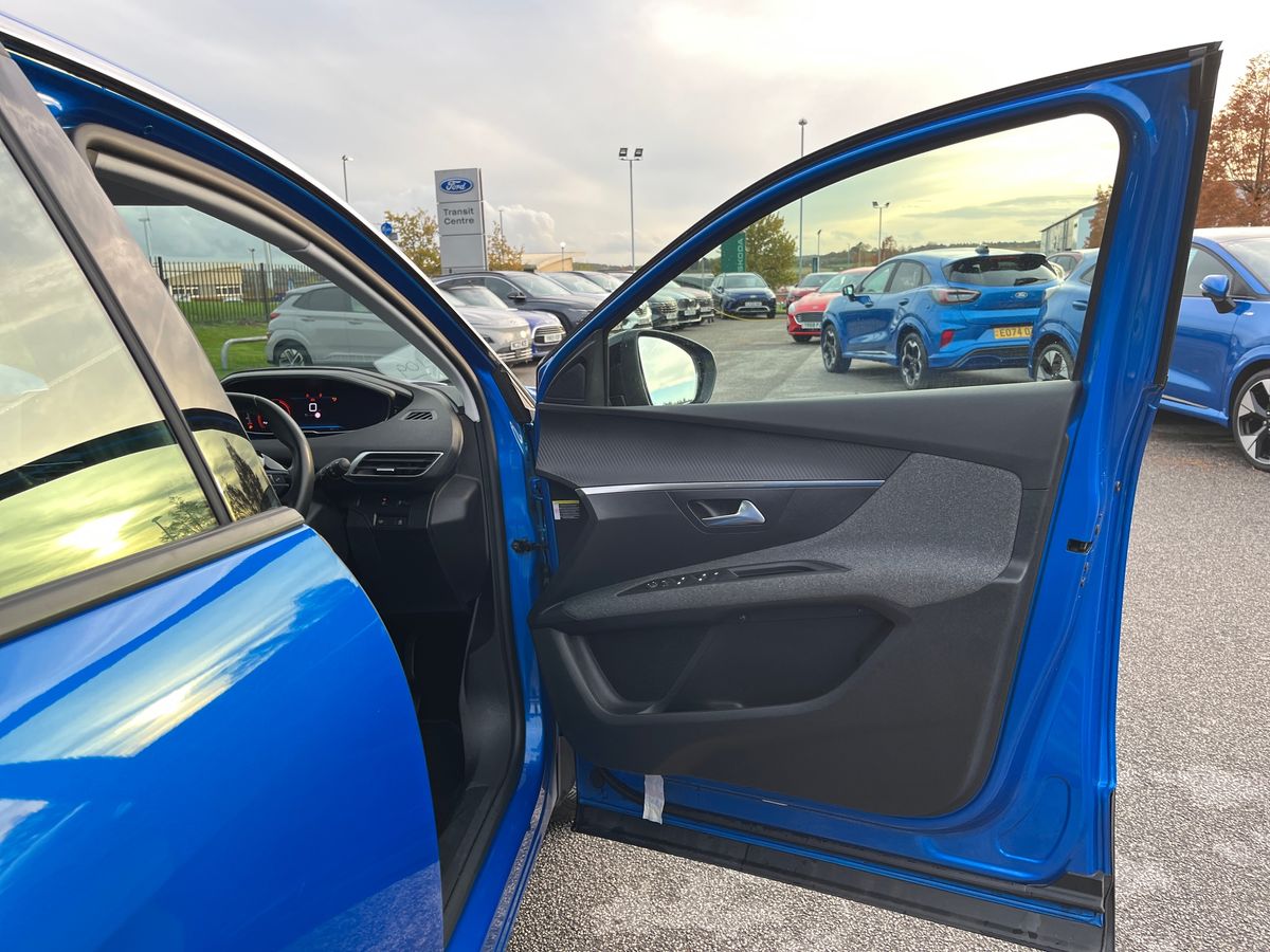 Used Peugeot 3008 2022 for sale - 76412804: Photo 45