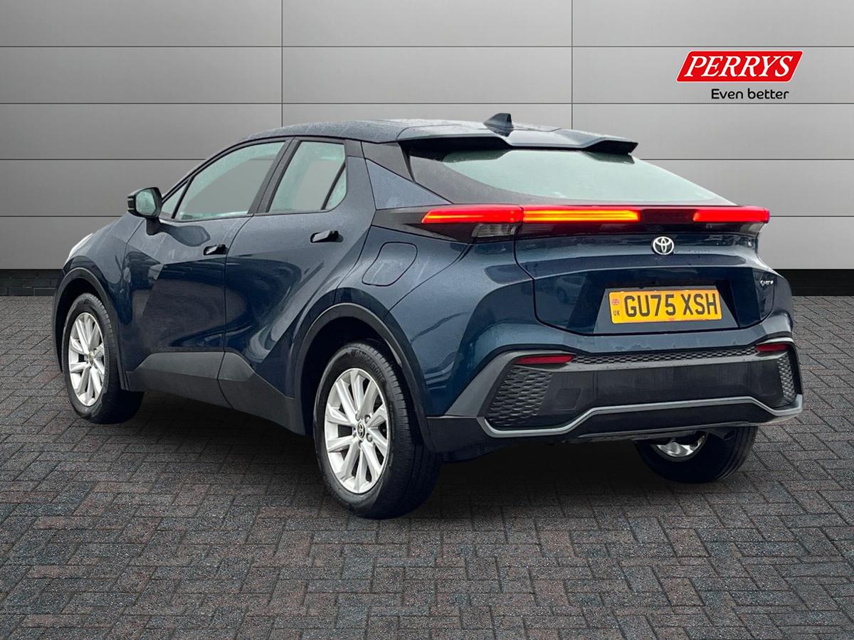 Used Toyota C-HR 2025 for sale - 77517067: Photo 2