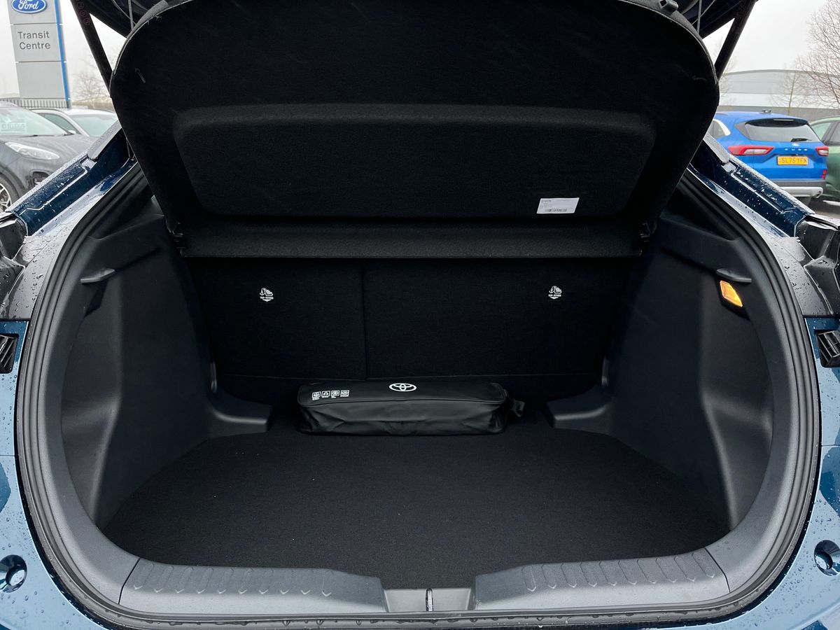 Used Toyota C-HR 2025 for sale - 77517067: Photo 20