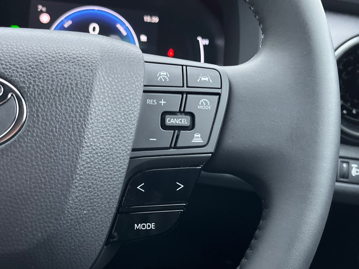 Used Toyota C-HR 2025 for sale - 77517067: Photo 39