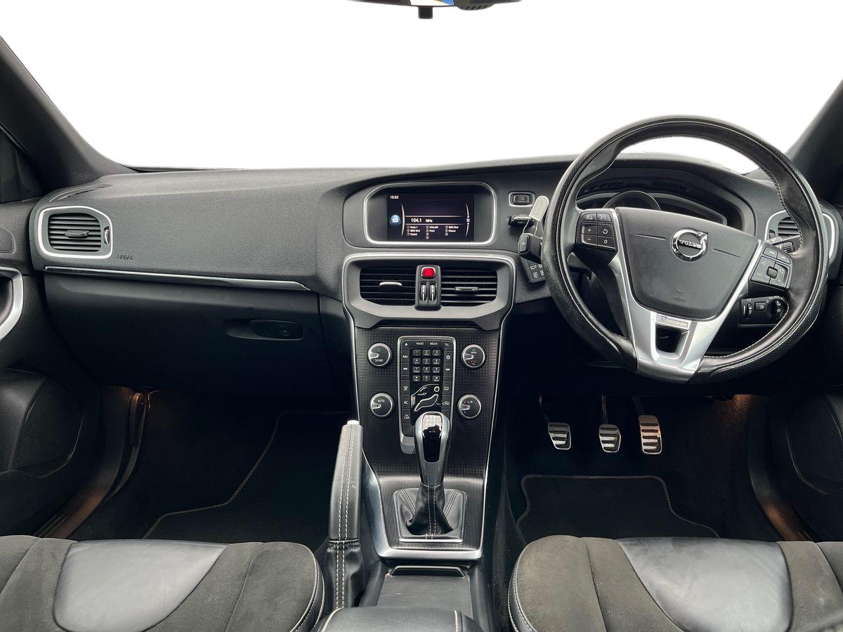 Used Volvo V40 2018 for sale - 76310912: Photo 10