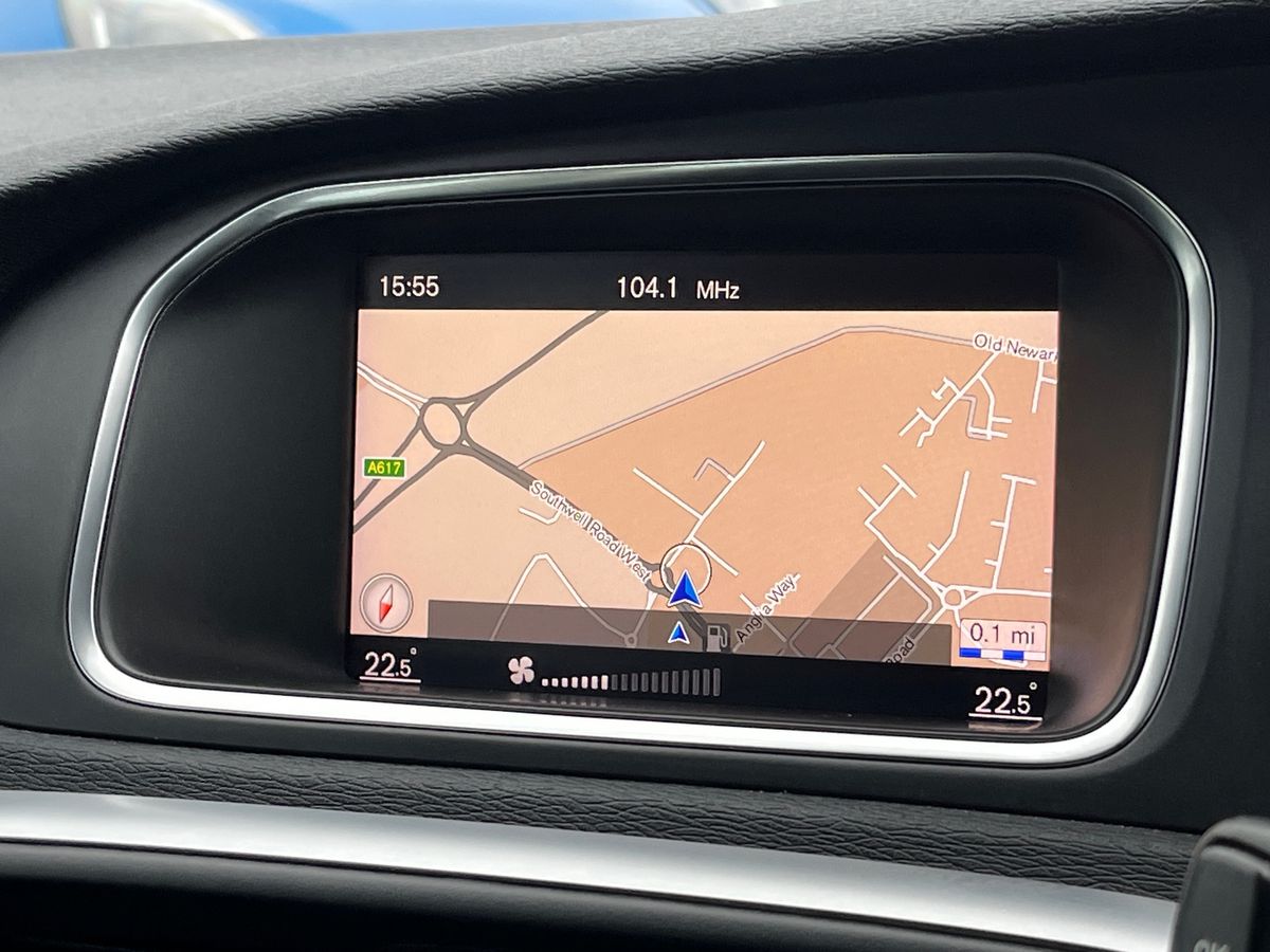 Used Volvo V40 2018 for sale - 76310912: Photo 12