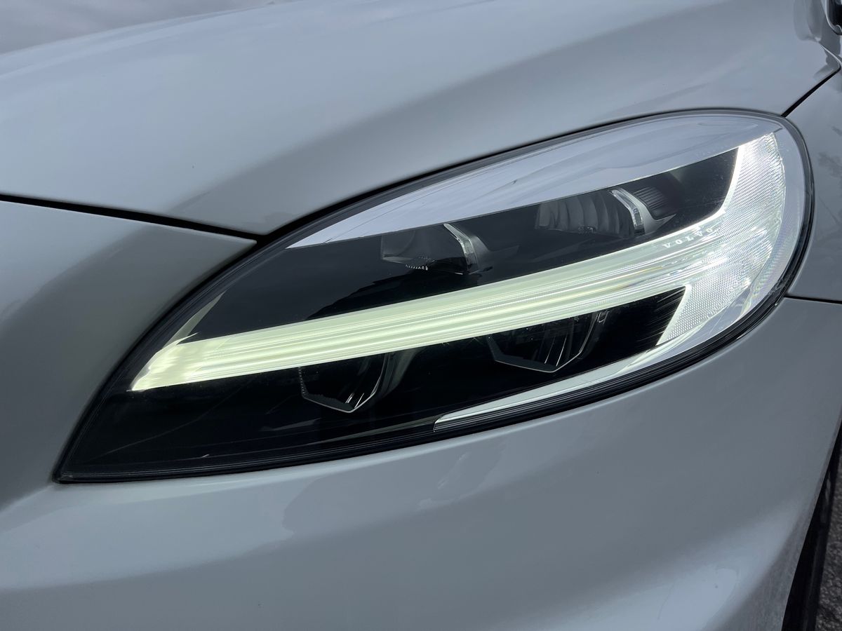 Used Volvo V40 2018 for sale - 76310912: Photo 14