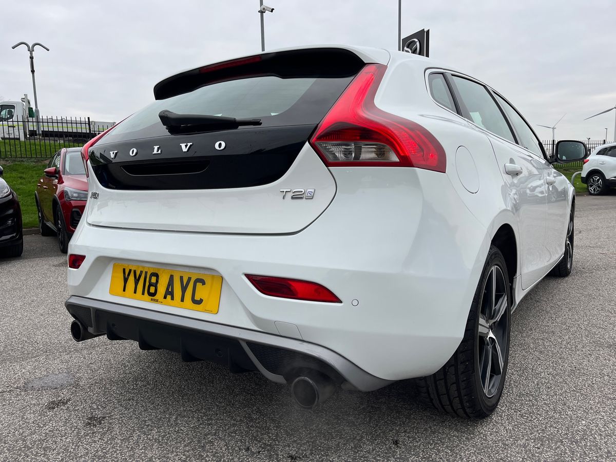 Used Volvo V40 2018 for sale - 76310912: Photo 24