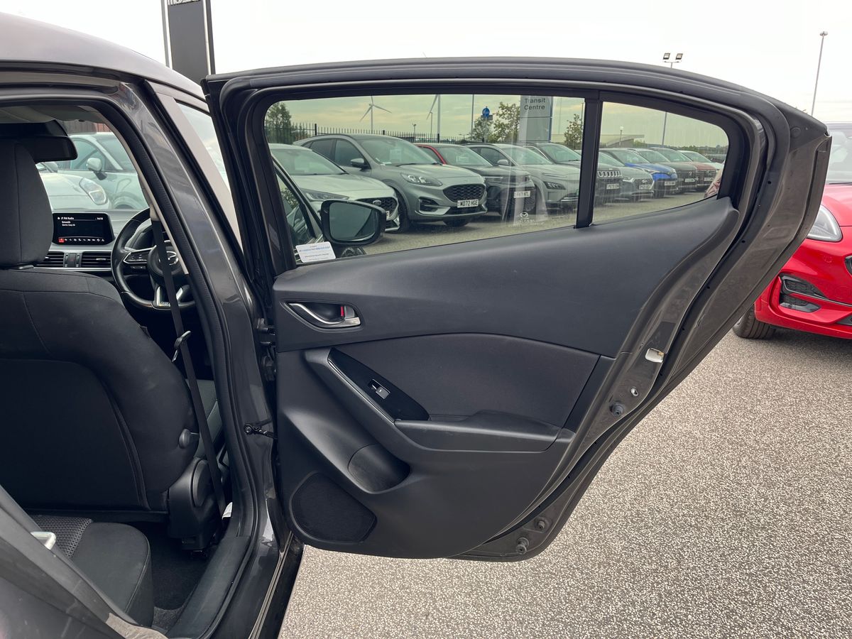 Used Mazda Mazda3 2018 for sale - 76142093: Photo 34