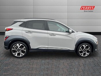 Used Hyundai KONA 2022 for sale - 77311040: Photo