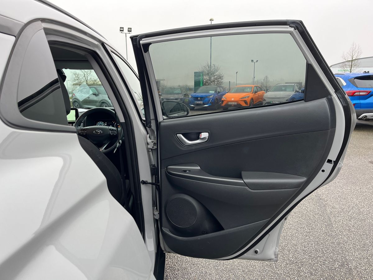 Used Hyundai KONA 2023 for sale - 77517069: Photo 30