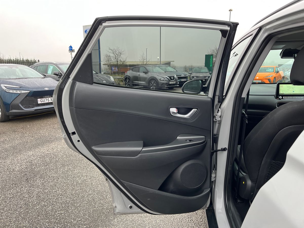 Used Hyundai KONA 2023 for sale - 77517069: Photo 31