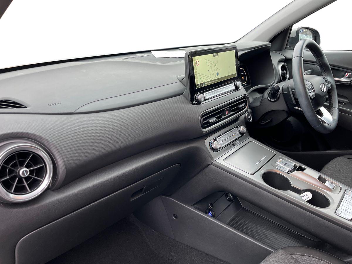 Used Hyundai KONA 2023 for sale - 77517069: Photo 6