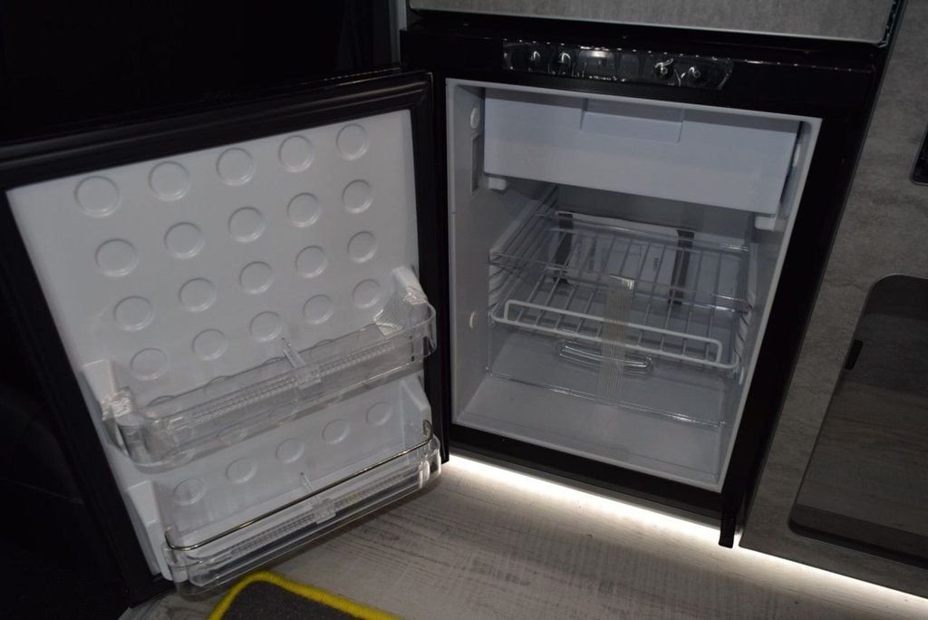 Used Volkswagen Transporter 2023 for sale - 77905280: Photo 27