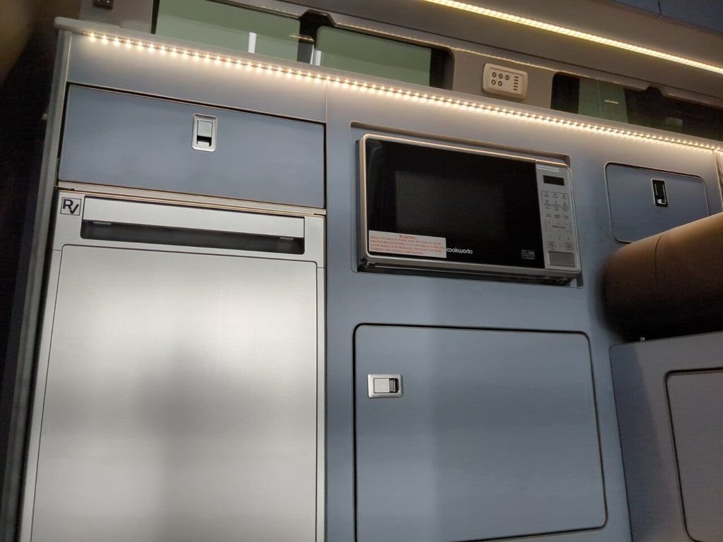 Used Volkswagen Transporter 2023 for sale - 78056227: Photo 10