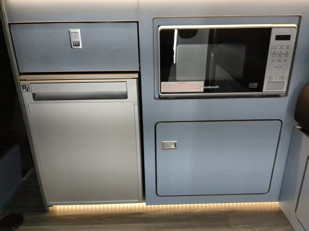 Used Volkswagen Transporter 2023 for sale - 78056227: Photo 33