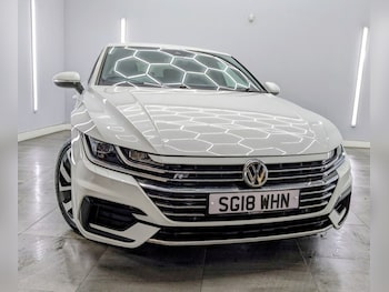 2018 (18) - 2.0 TDI R-Line Fastback 5dr Diesel DSG Euro 6 (s/s) (190 ps)