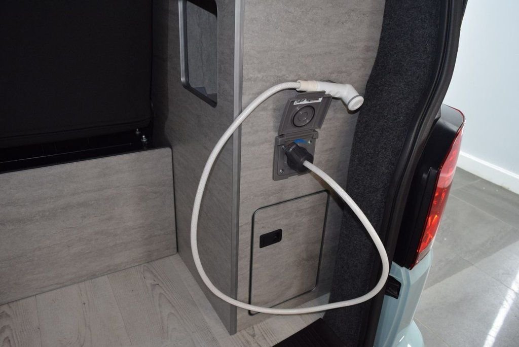 Used Volkswagen Transporter 2023 for sale - 77952739: Photo 17