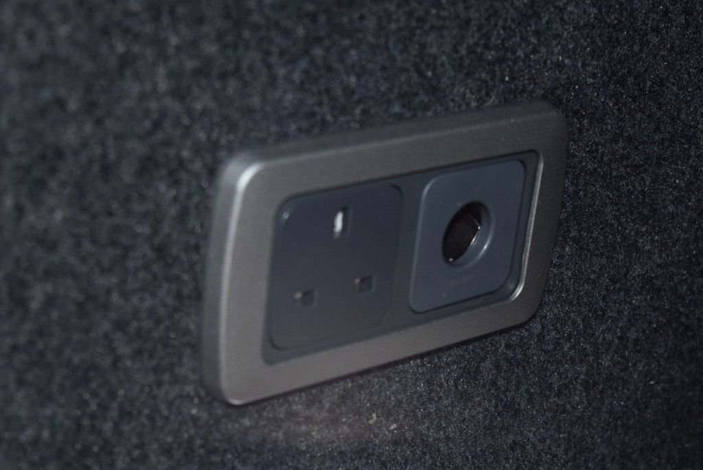 Used Volkswagen Transporter 2023 for sale - 77952739: Photo 18