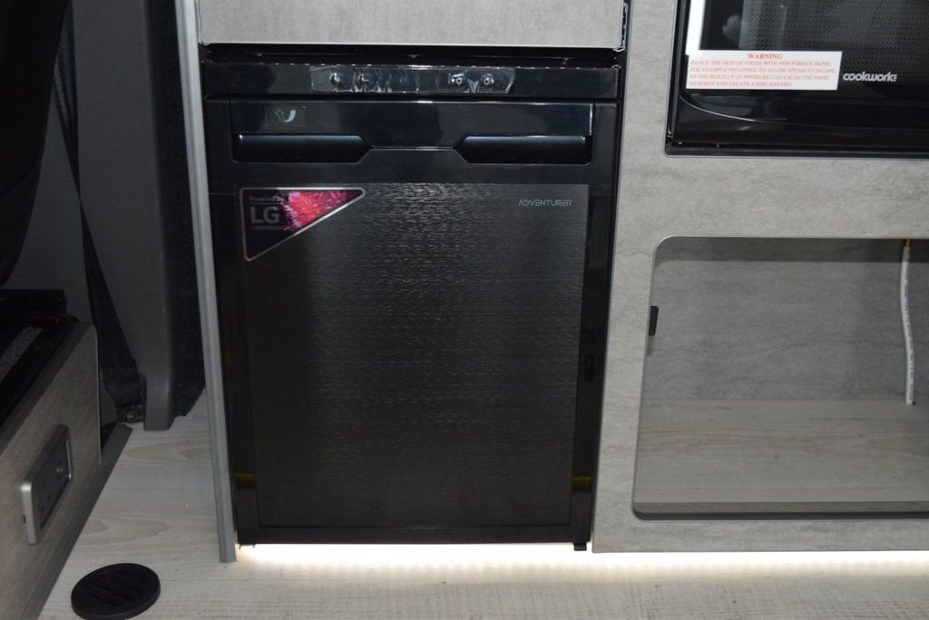 Used Volkswagen Transporter 2023 for sale - 77952739: Photo 25