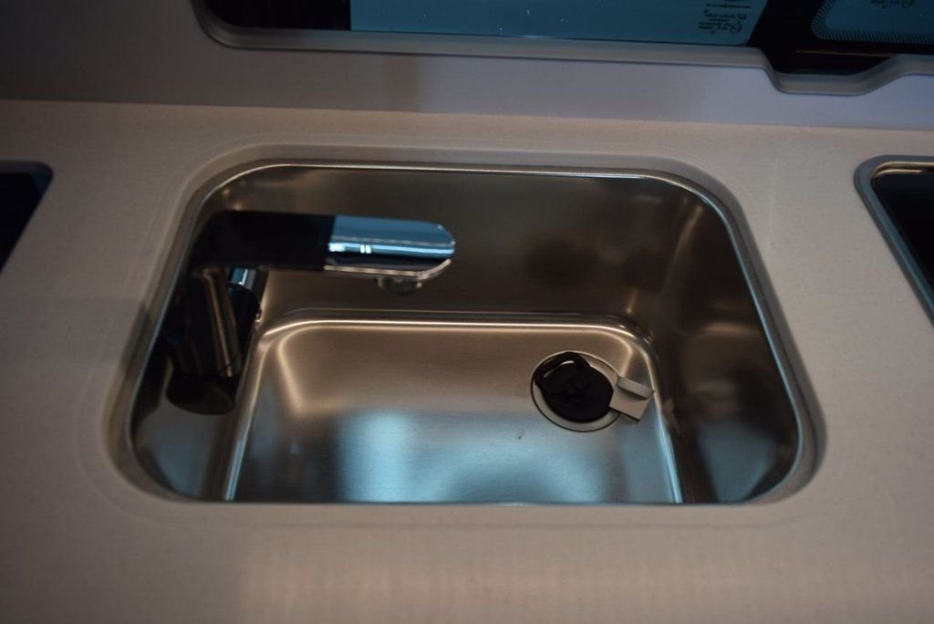 Used Volkswagen Transporter 2023 for sale - 77952739: Photo 29