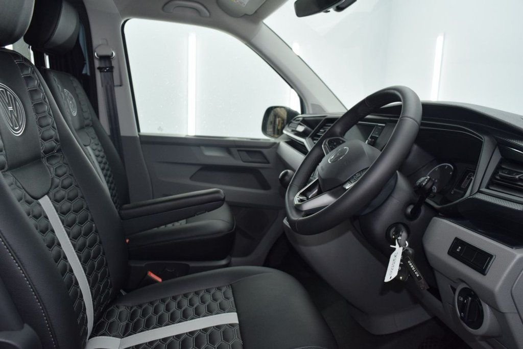 Used Volkswagen Transporter 2023 for sale - 77952739: Photo 9