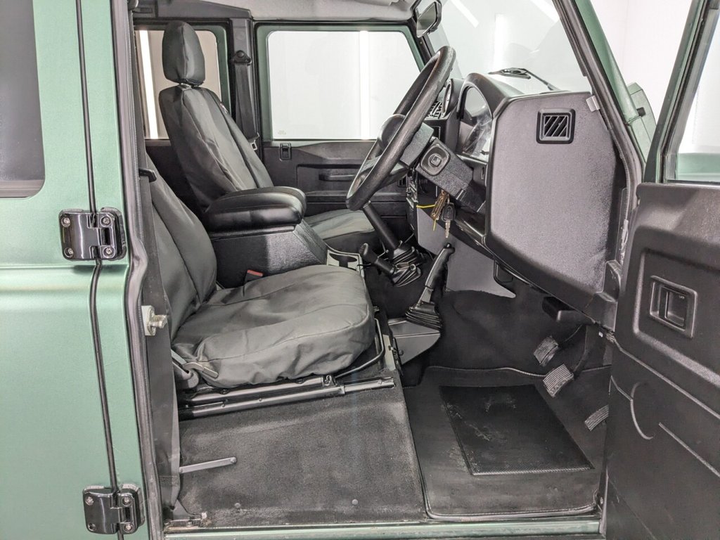 Used Land Rover Defender 2012 for sale - 77632139: Photo 21