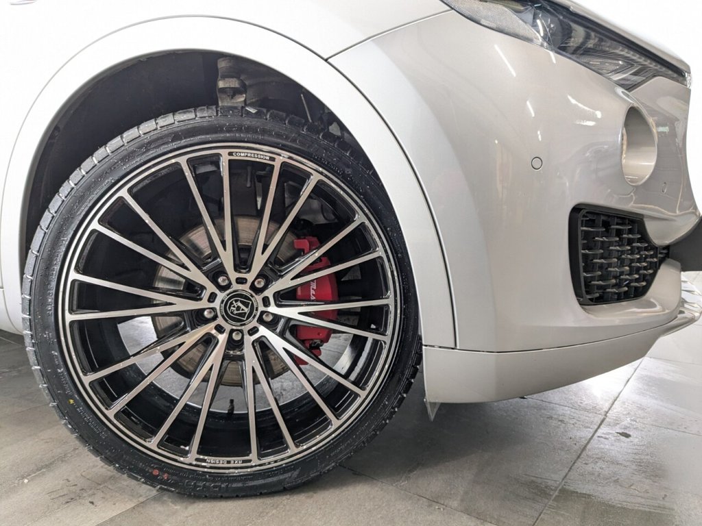 Used Maserati Levante 2017 for sale - 77192902: Photo 2