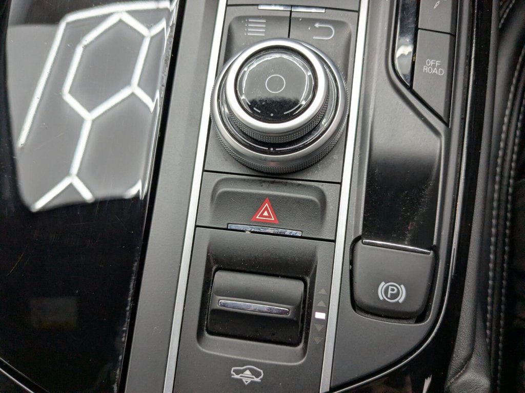 Used Maserati Levante 2017 for sale - 77192902: Photo 27