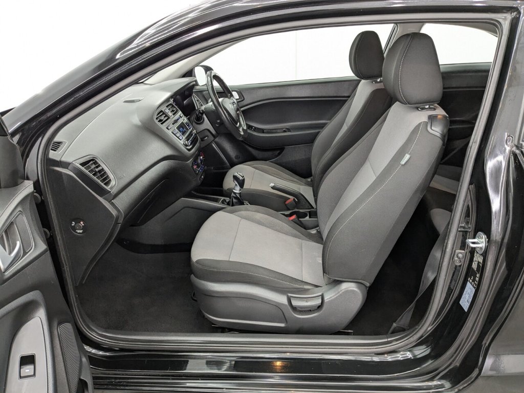 Used Hyundai i20 2016 for sale - 77341463: Photo 16