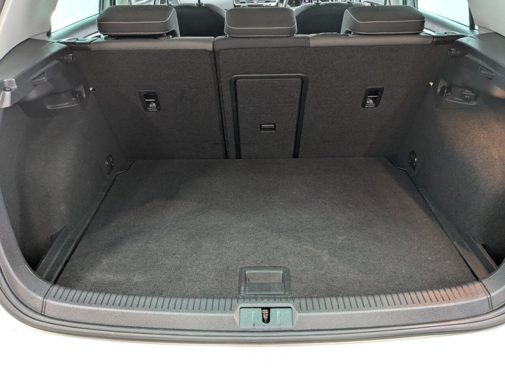 Used Volkswagen Golf 2015 for sale - 77421843: Photo 10