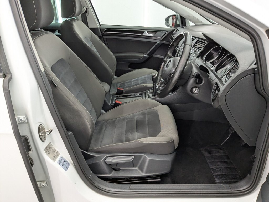 Used Volkswagen Golf 2015 for sale - 77421843: Photo 20