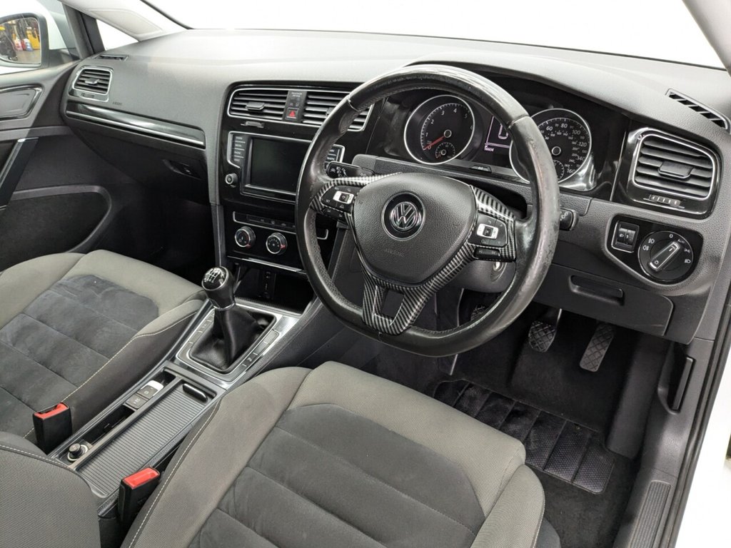 Used Volkswagen Golf 2015 for sale - 77421843: Photo 21