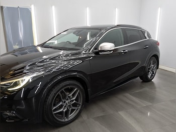 Used Infiniti Q30 2017 for sale - 78082329: Photo