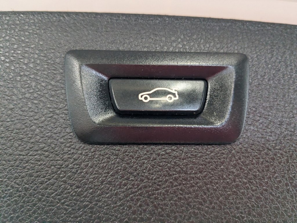 Used BMW 3 Series 2019 for sale - 77594338: Photo 12