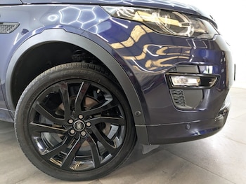 Used Land Rover Discovery Sport 2017 for sale - 78818743: Photo