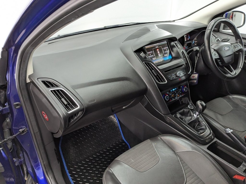 Used Ford Focus 2015 for sale - 77192916: Photo 15