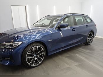 Used BMW 3 Series 2022 for sale - 78570001: Photo