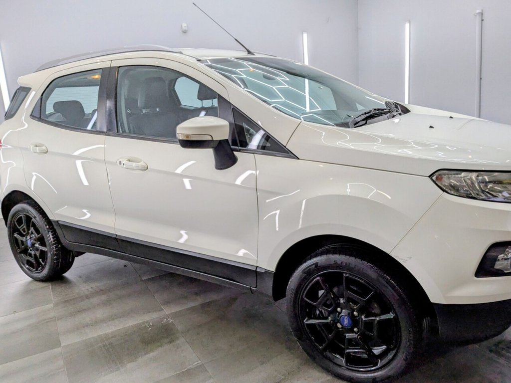 Used Ford Ecosport 2015 for sale - 77275720: Photo 3