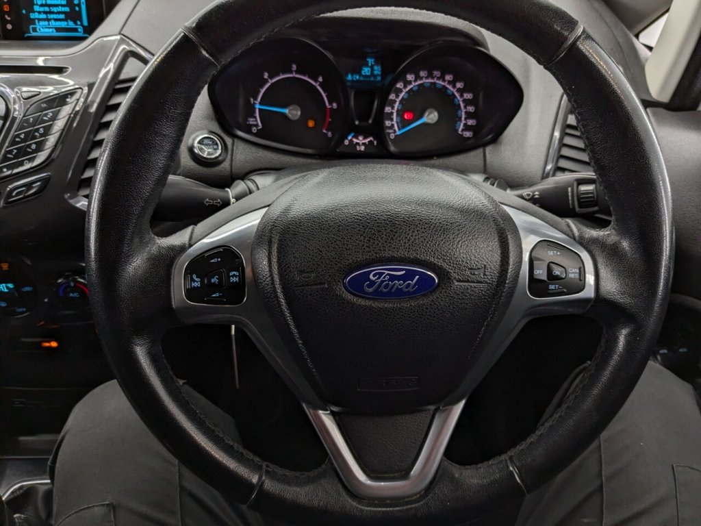 Used Ford Ecosport 2015 for sale - 77275720: Photo 32