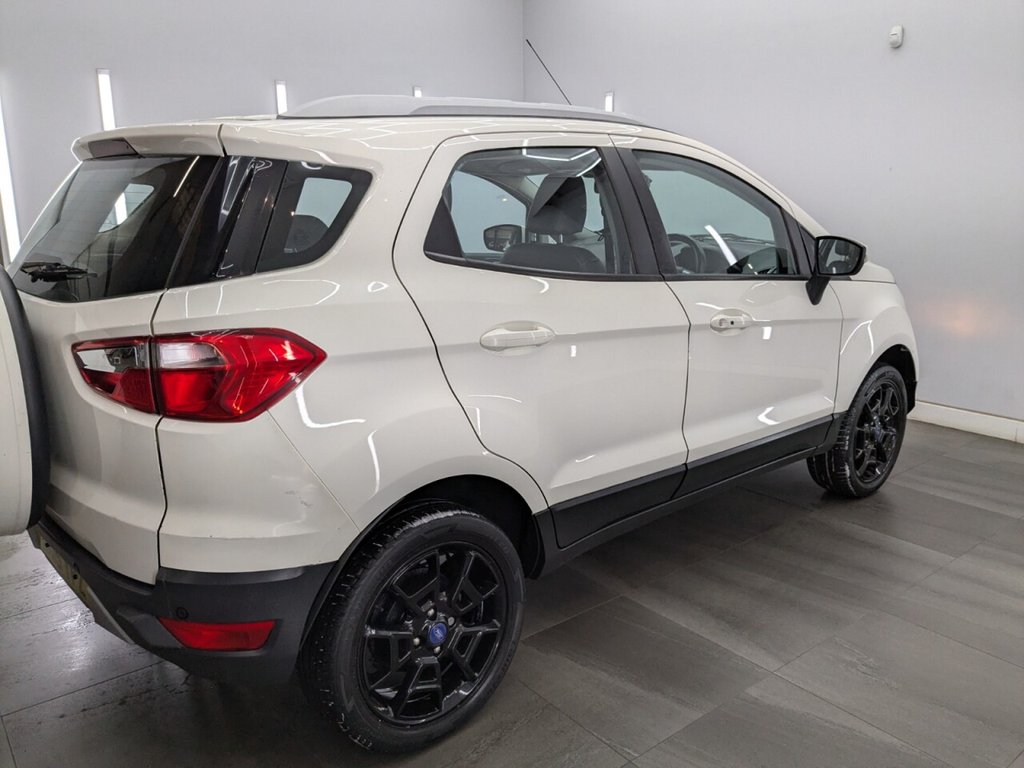 Used Ford Ecosport 2015 for sale - 77275720: Photo 6