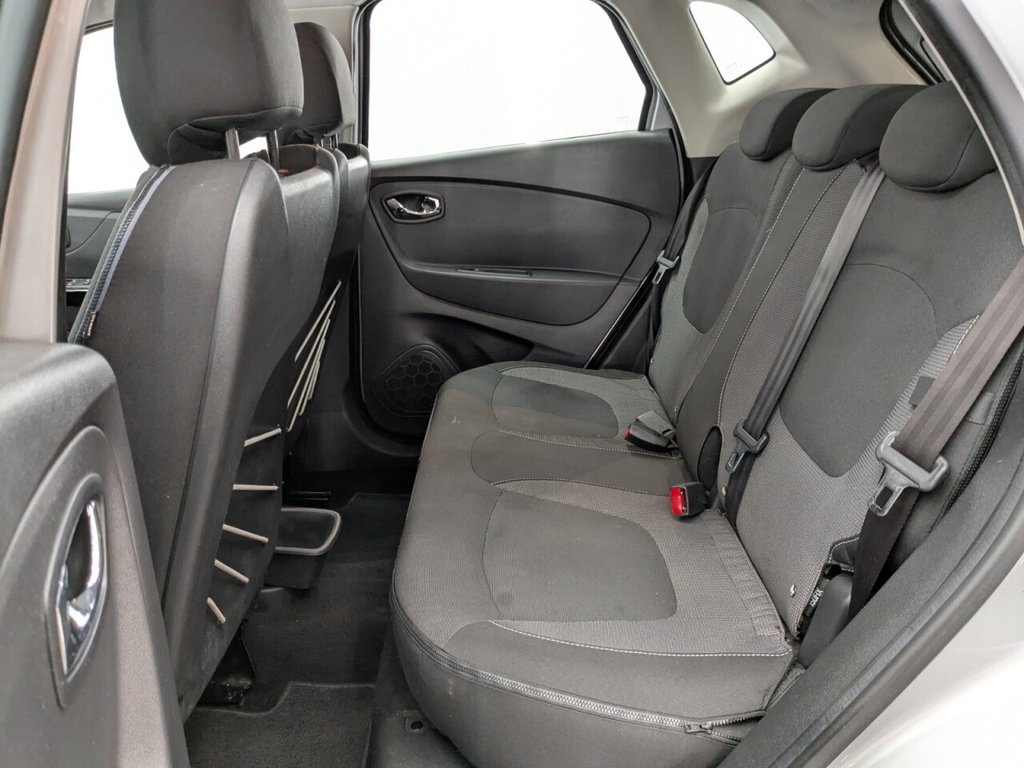 Used Renault Captur 2017 for sale - 77720077: Photo 11