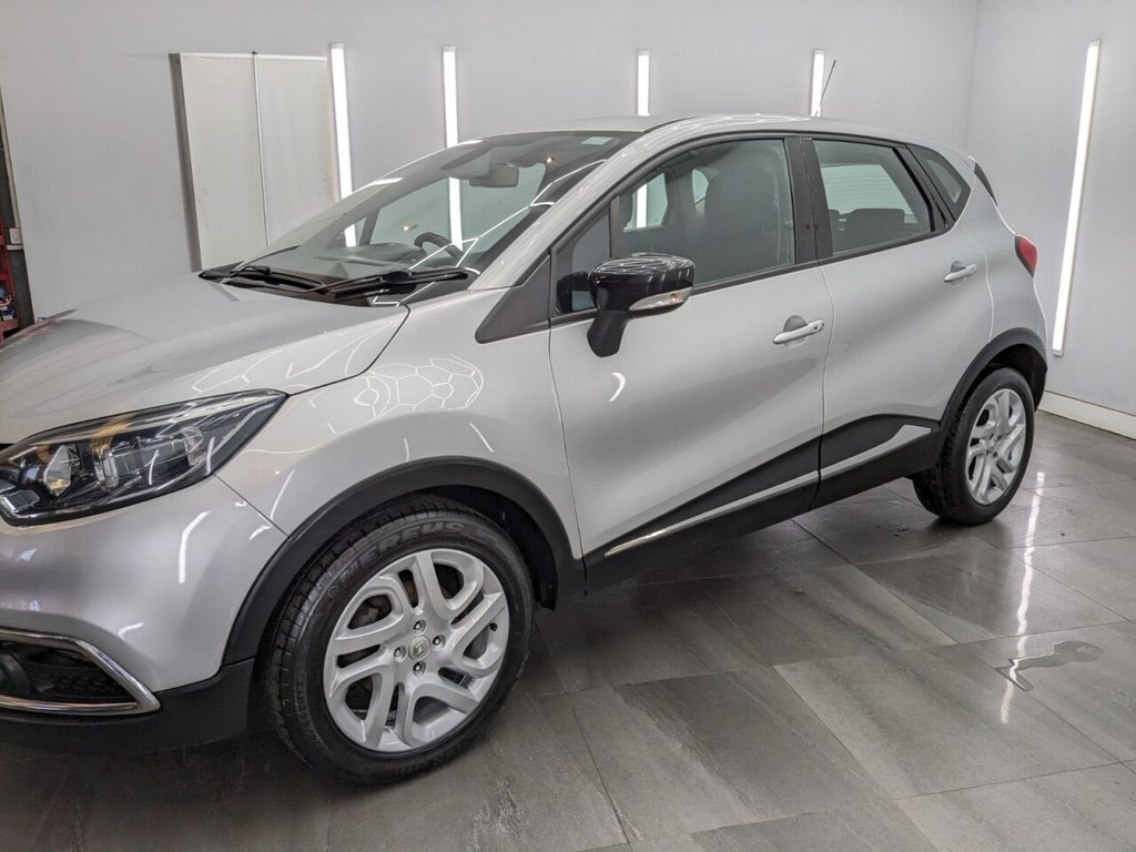 Used Renault Captur 2017 for sale - 77720077: Photo 3