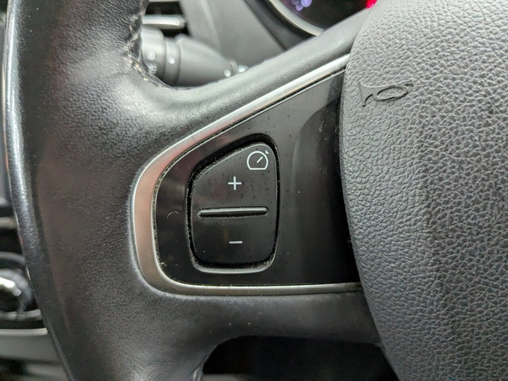 Used Renault Captur 2017 for sale - 77720077: Photo 36