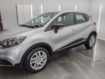 Used Renault Captur 2017 for sale - 77720077: Photo