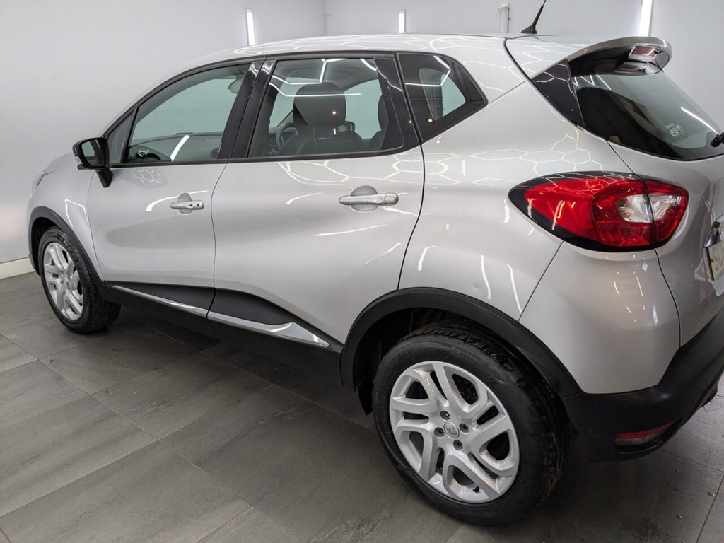 Used Renault Captur 2017 for sale - 77720077: Photo 6
