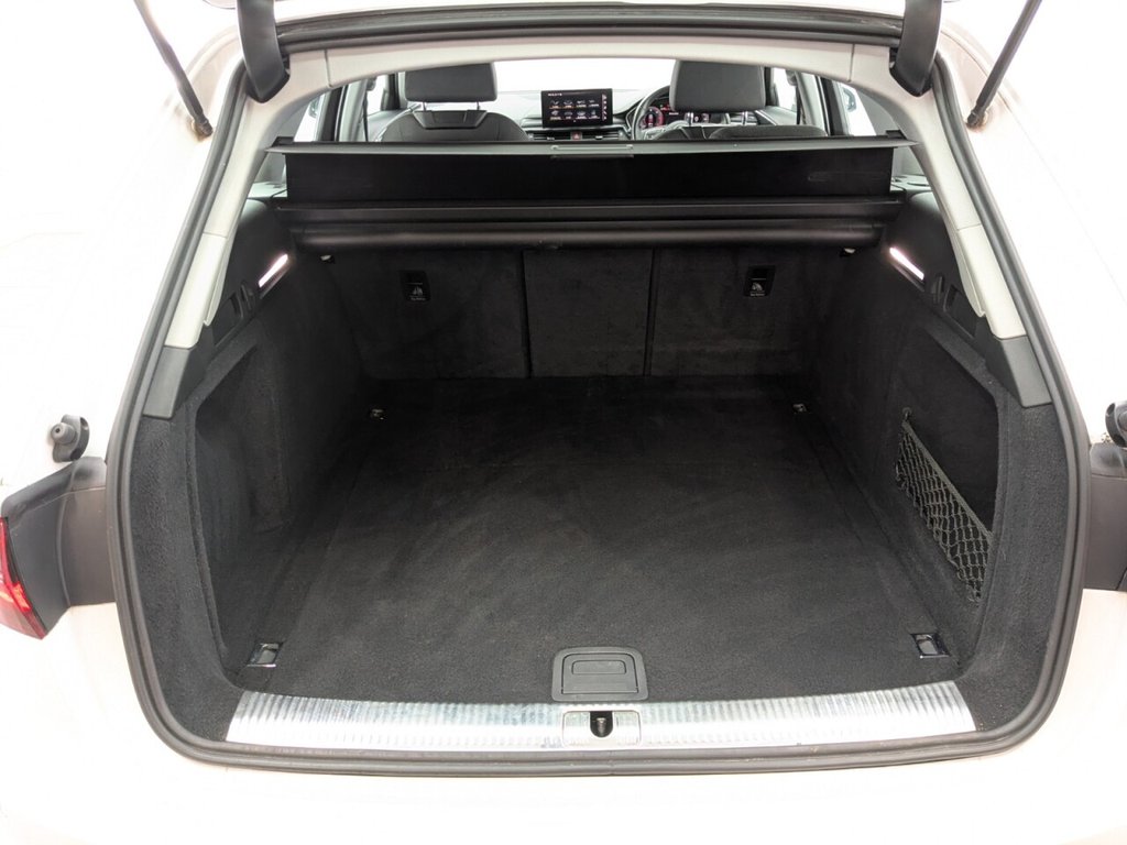 Used Audi A4 Avant 2019 for sale - 77642904: Photo 10