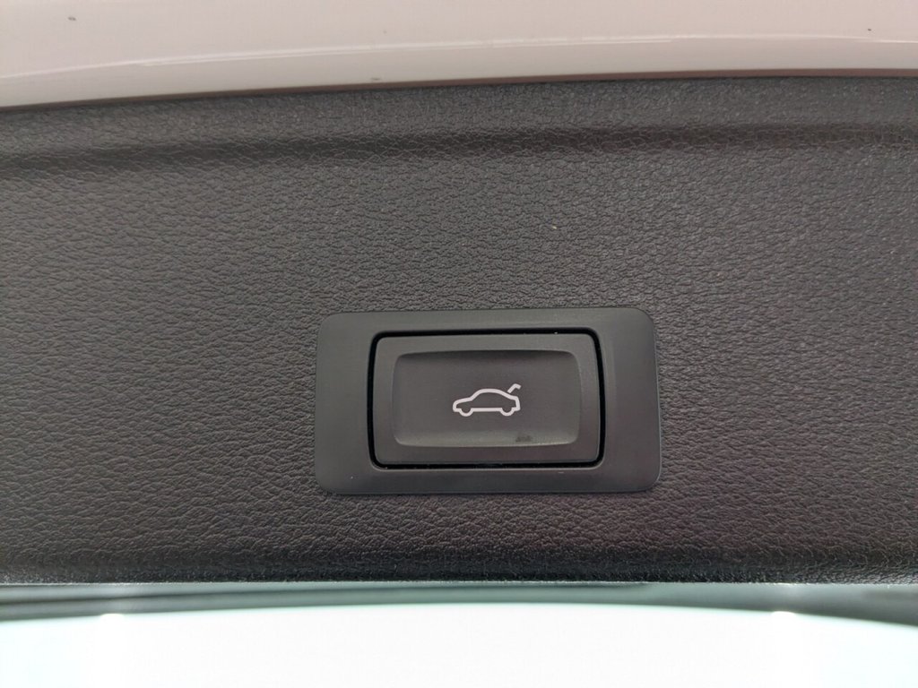 Used Audi A4 Avant 2019 for sale - 77642904: Photo 11